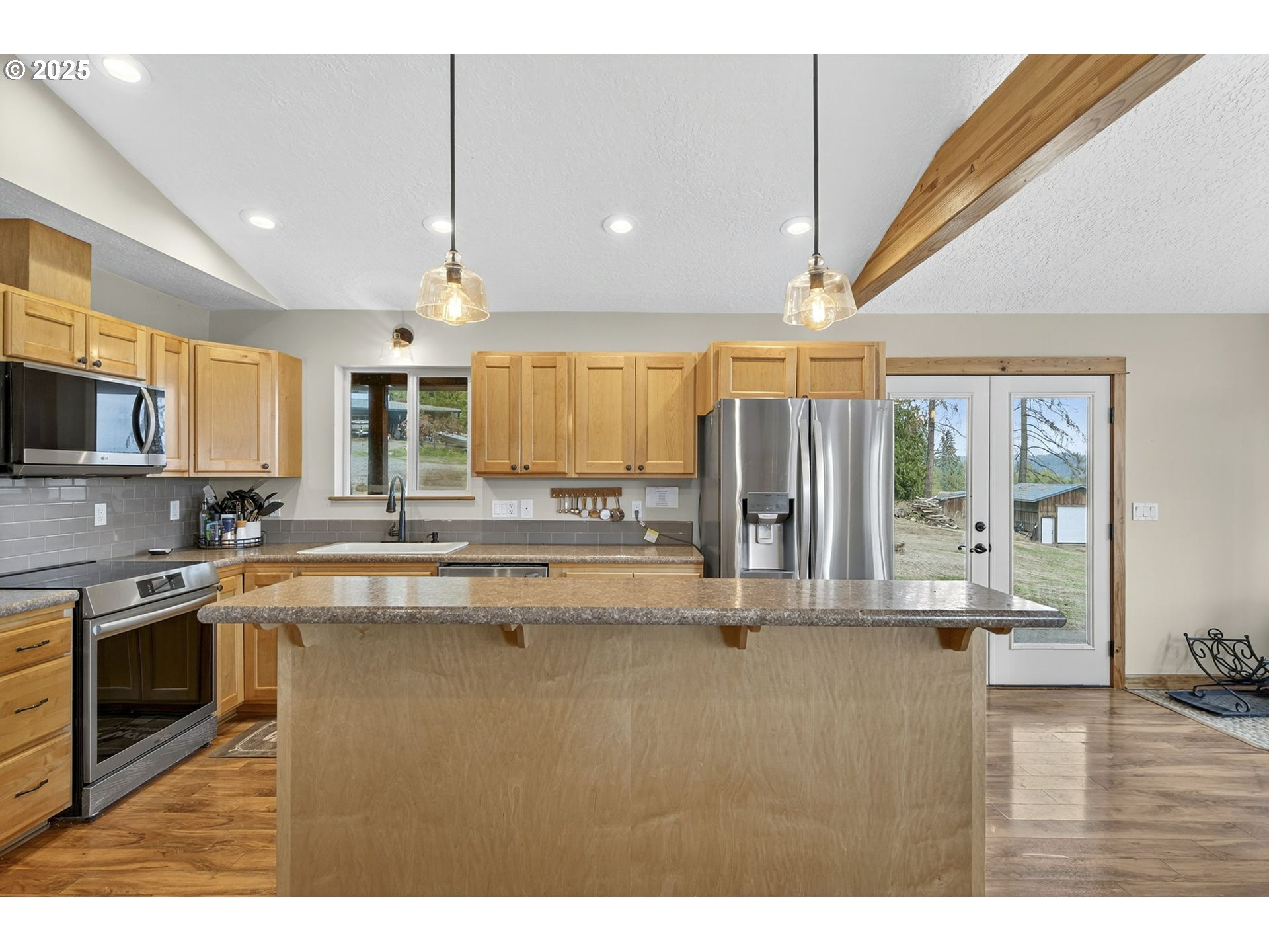29333 South Marshall Road Mulino, OR 97042 - Photo 13 of 36 Gallery Image 13