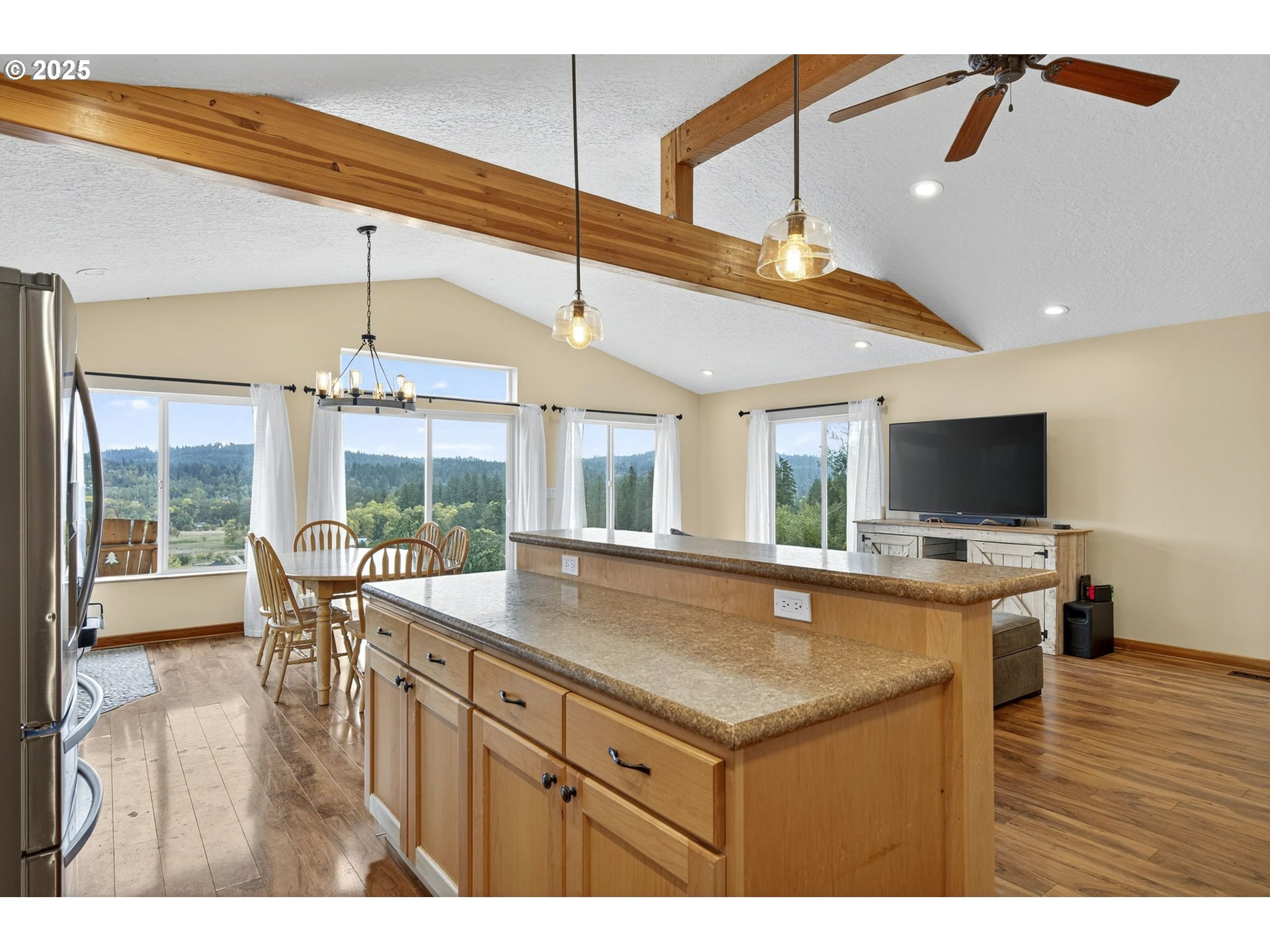 29333 South Marshall Road Mulino, OR 97042 - Photo 7 of 36 Gallery Image 7