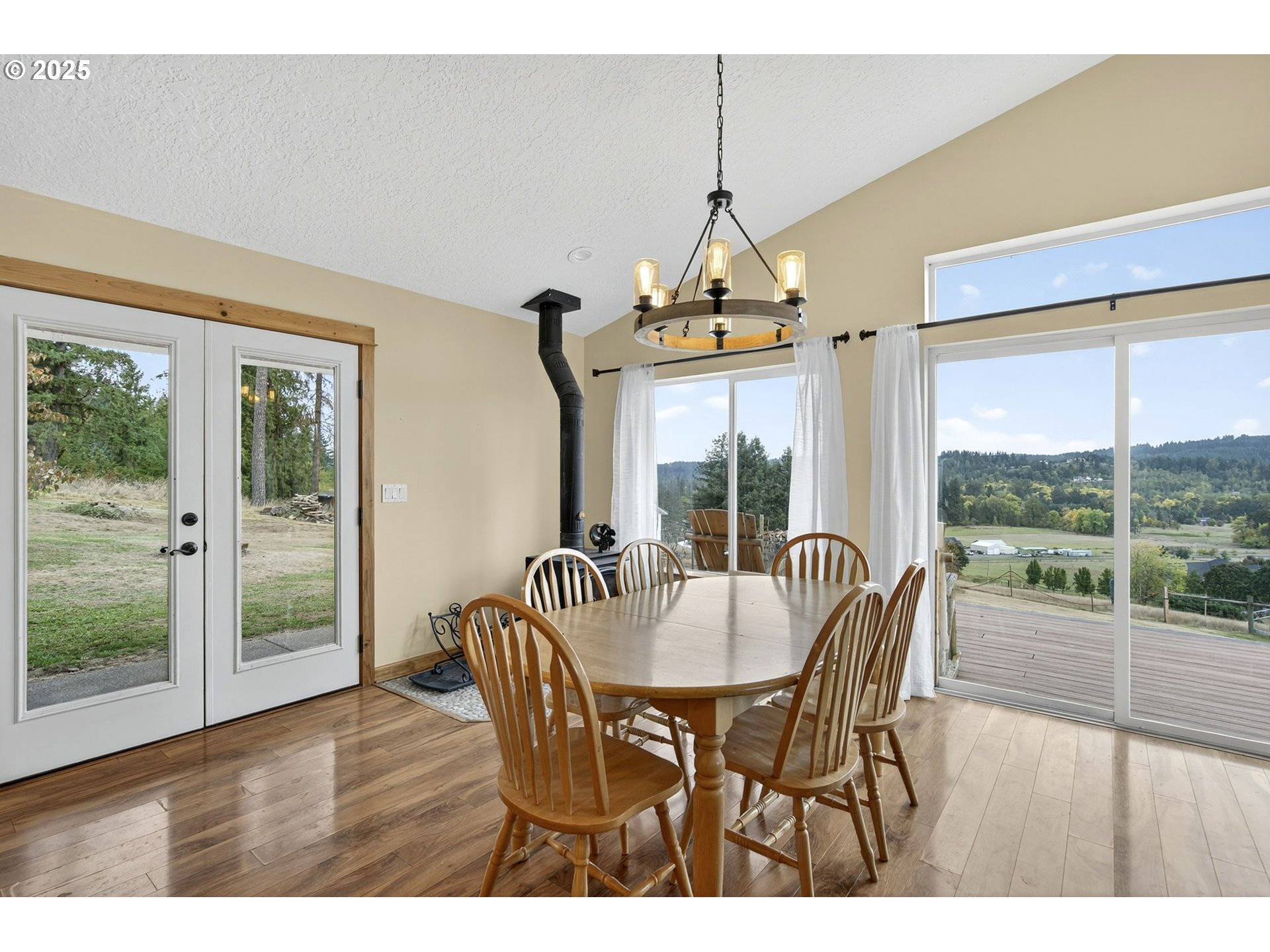 29333 South Marshall Road Mulino, OR 97042 - Photo 9 of 36 Gallery Image 9