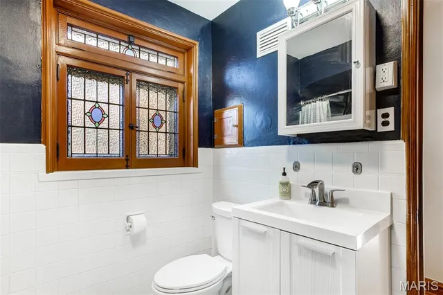 $440,000 | 7818 Stanford Avenue, University City, MO 63130