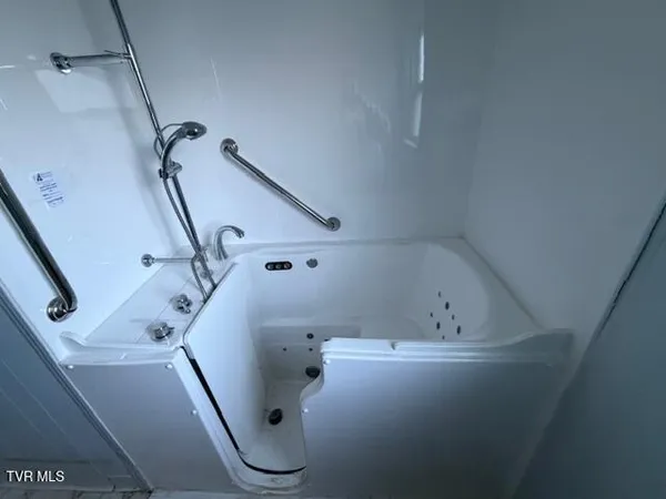 $119,000 | 1169 Valley Drive, Bristol, VA 24201