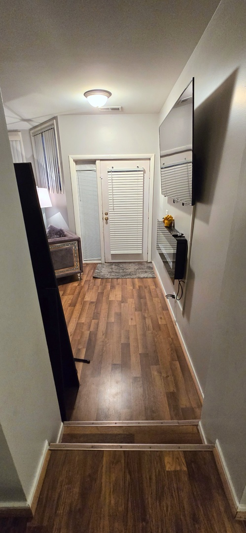 6337 Roosevelt Road, Unit 101 Berwyn, IL 60402 - Photo 10 of 16