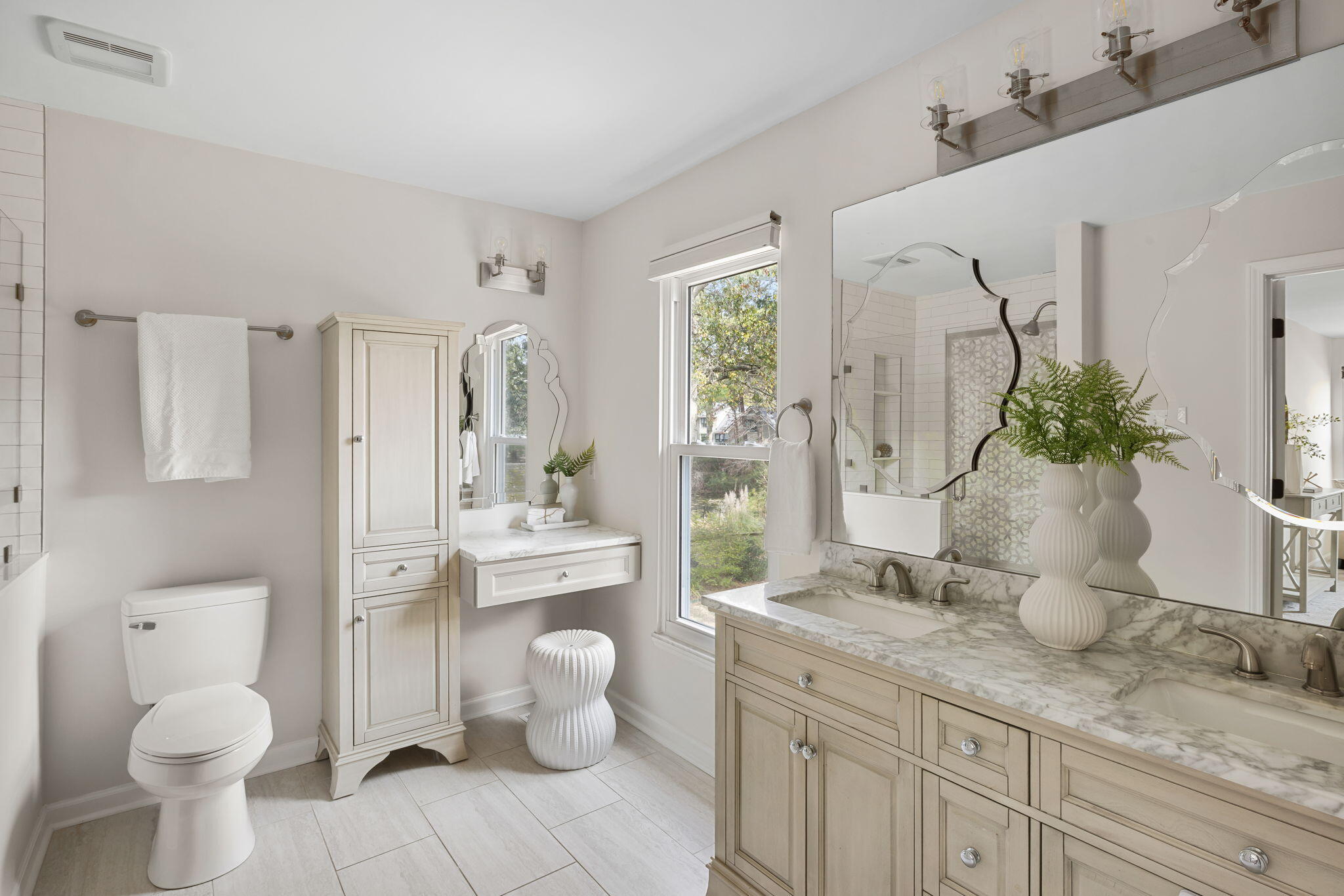 1490 Diamond Boulevard Mount Pleasant, SC 29466 - Photo 15 of 23 Primary