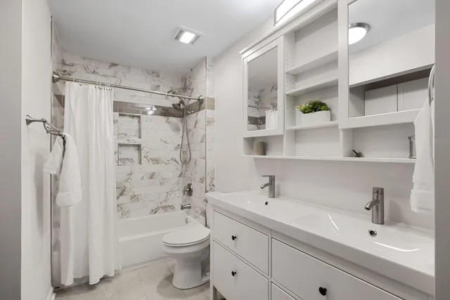 $830,000 | 1490 Diamond Boulevard, Mount Pleasant, SC 29466