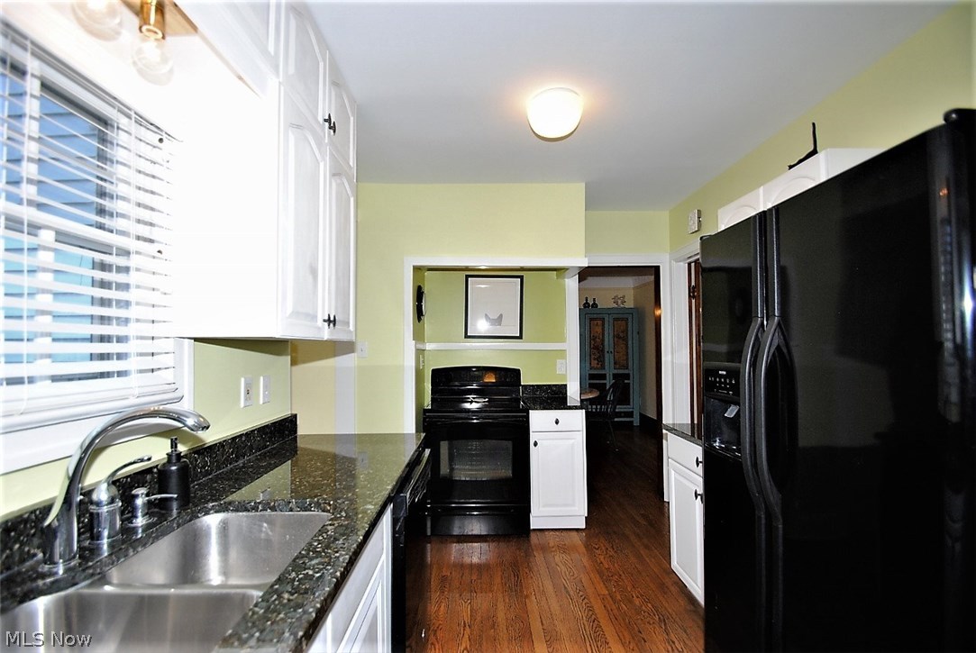 2464 Fenwick Road Cleveland, OH 44118 - Photo 7 of 23 Gallery Image 7