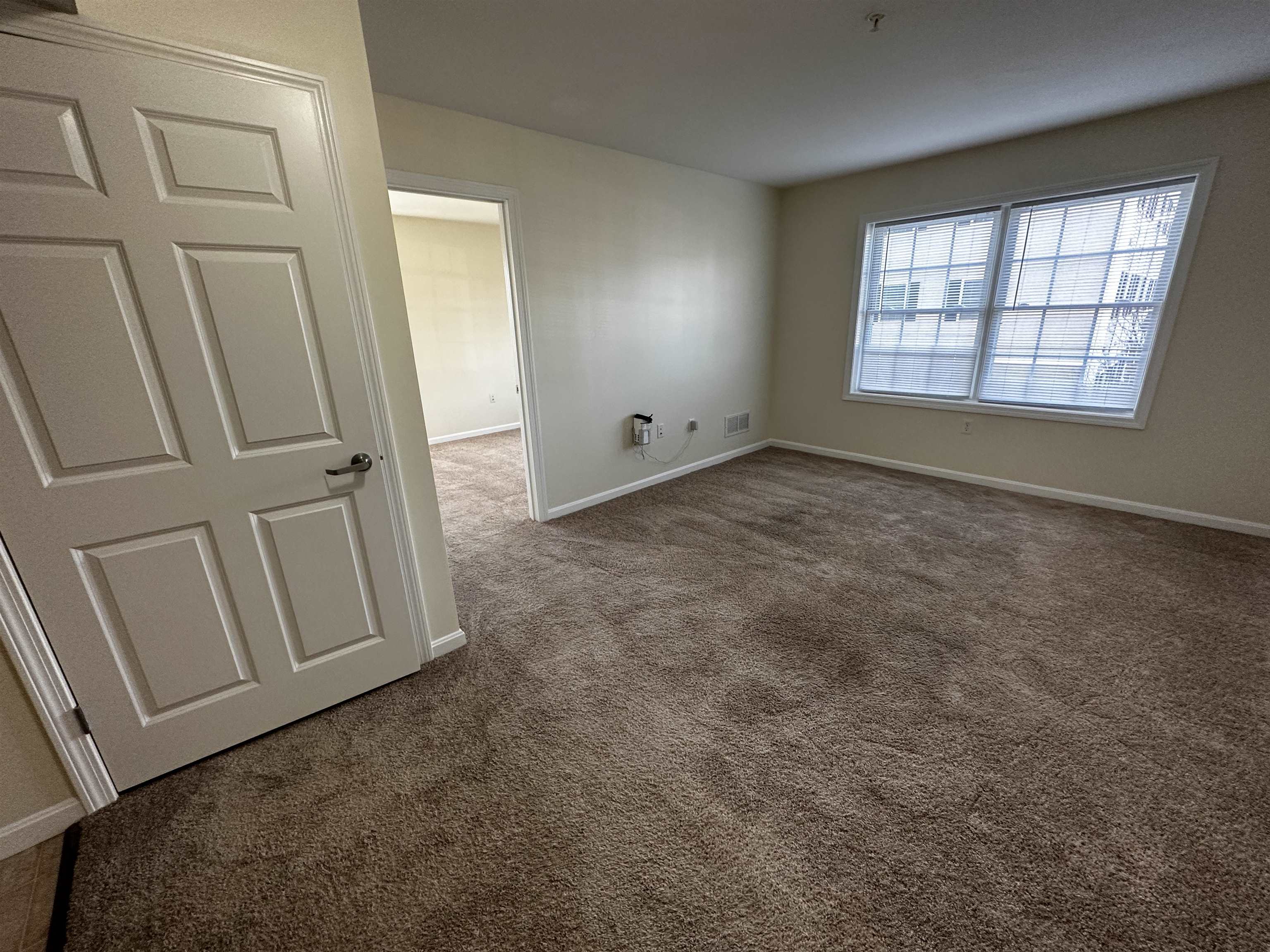 20 Sentinel Court, Unit 210 Manchester, NH 03103 - Photo 23 of 40