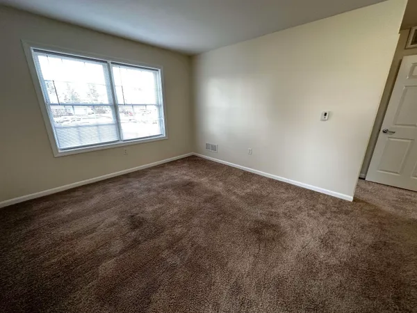 $1,961 | 20 Sentinel Court, Unit 210, Manchester, NH 03103