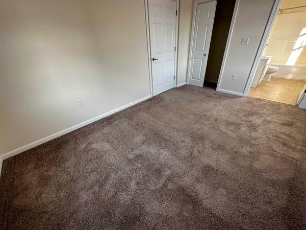 $1,961 | 20 Sentinel Court, Unit 210, Manchester, NH 03103