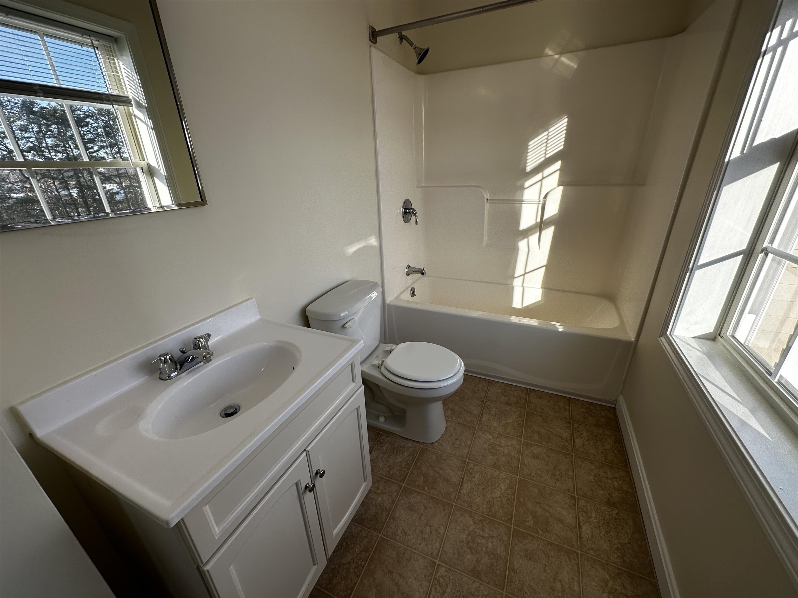 20 Sentinel Court, Unit 210 Manchester, NH 03103 - Photo 30 of 40