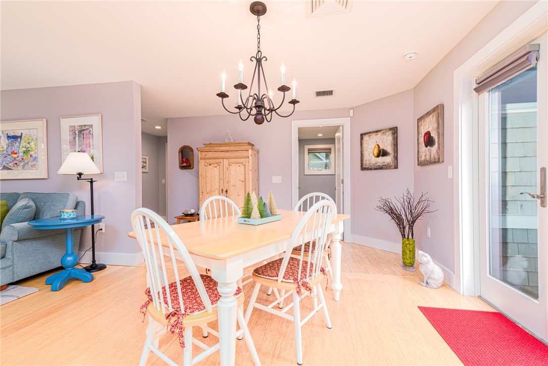 258 Mautucket Road South Kingstown, RI 02879 - Photo 3 of 33 Gallery Image 3