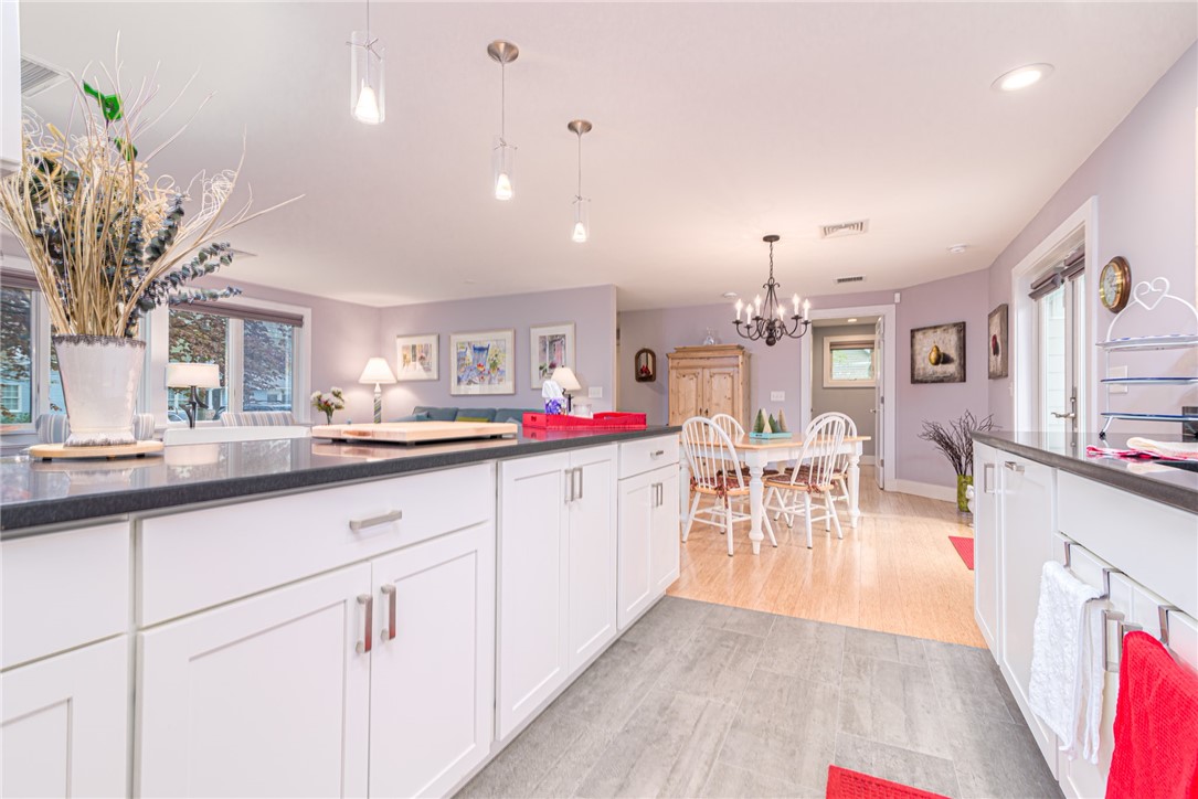 258 Mautucket Road South Kingstown, RI 02879 - Photo 10 of 33 Gallery Image 10