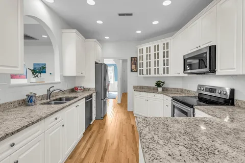 $1,095,000 | 1350 Brent Mill Court, Mount Pleasant, SC 29466