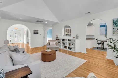 $1,095,000 | 1350 Brent Mill Court, Mount Pleasant, SC 29466