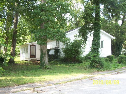 100 West Passmore Road Oak Ridge, TN 37830 - Photo 1 of 1 Primary Photo