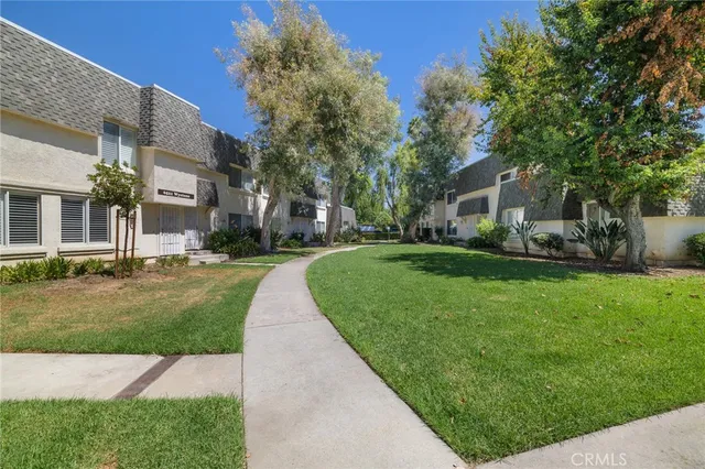 $625,000 | 6511 Wystone Avenue, Unit 4, Reseda, CA 91335
