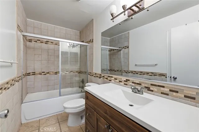 $625,000 | 6511 Wystone Avenue, Unit 4, Reseda, CA 91335