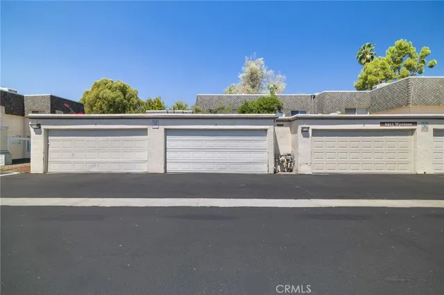 $625,000 | 6511 Wystone Avenue, Unit 4, Reseda, CA 91335