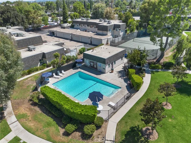 $625,000 | 6511 Wystone Avenue, Unit 4, Reseda, CA 91335