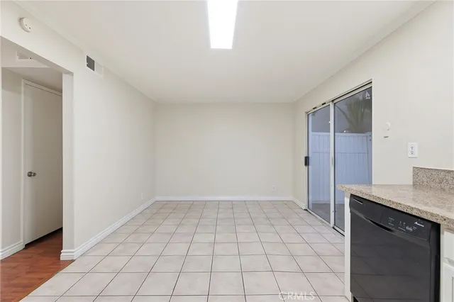 $625,000 | 6511 Wystone Avenue, Unit 4, Reseda, CA 91335