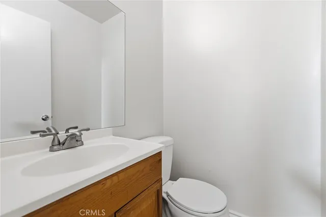 $625,000 | 6511 Wystone Avenue, Unit 4, Reseda, CA 91335