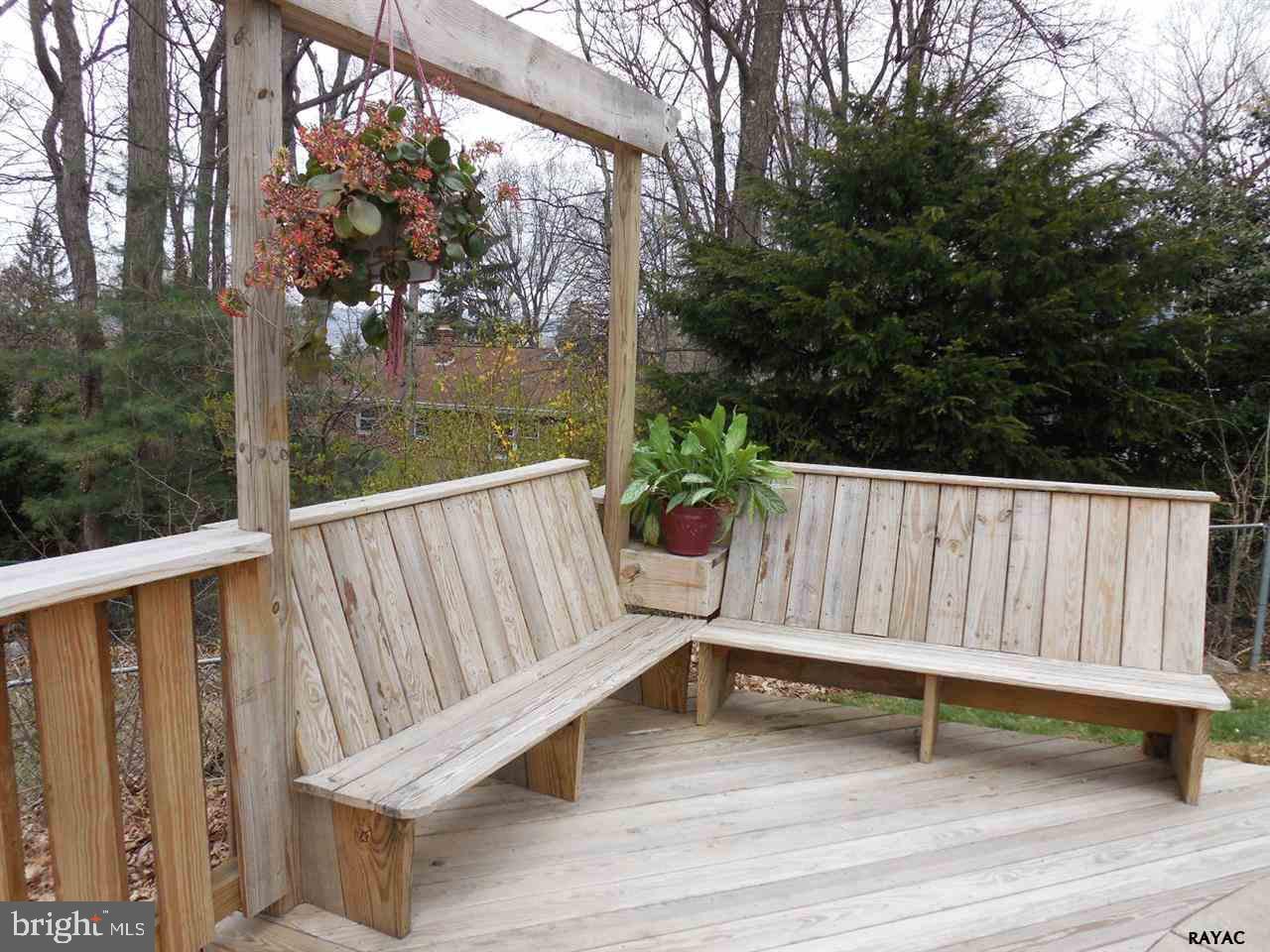 2661 Cambridge Road York, PA 17402 - Photo 8 of 36 Gallery Image 8