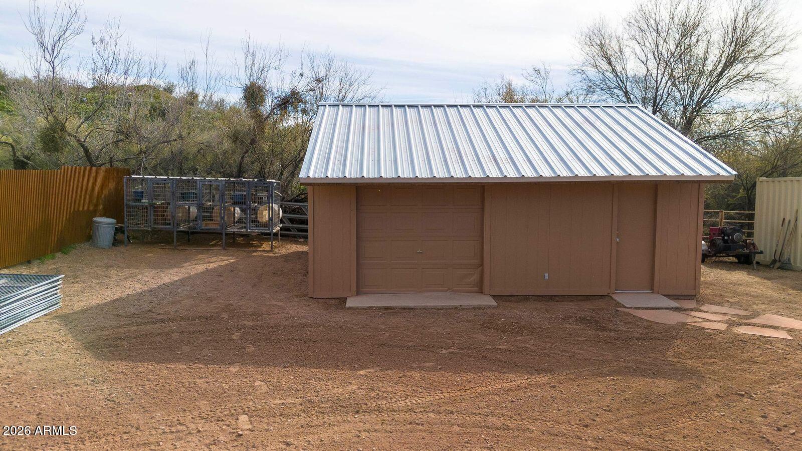 37115 South Rincon Road Wickenburg, AZ 85390 - Photo 18 of 28 rincon garage shop