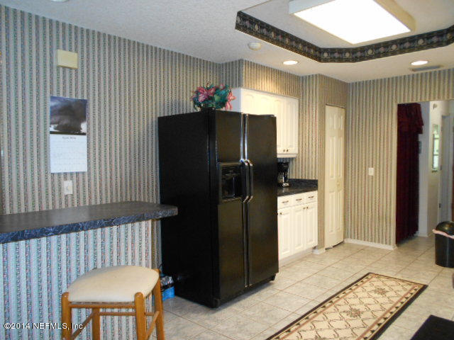 5191 Cedar Point Road Jacksonville, FL 32226 - Photo 18 of 107 09 kitchen