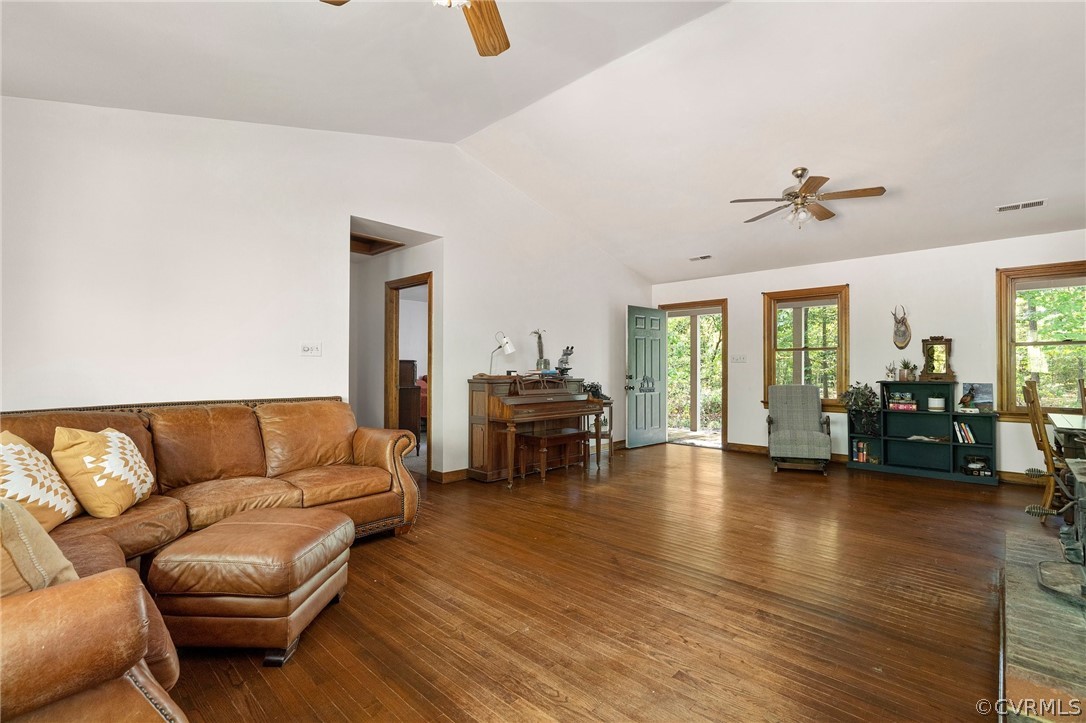 192 Patten Road King William, VA 23086 - Photo 8 of 30 Gallery Image 8