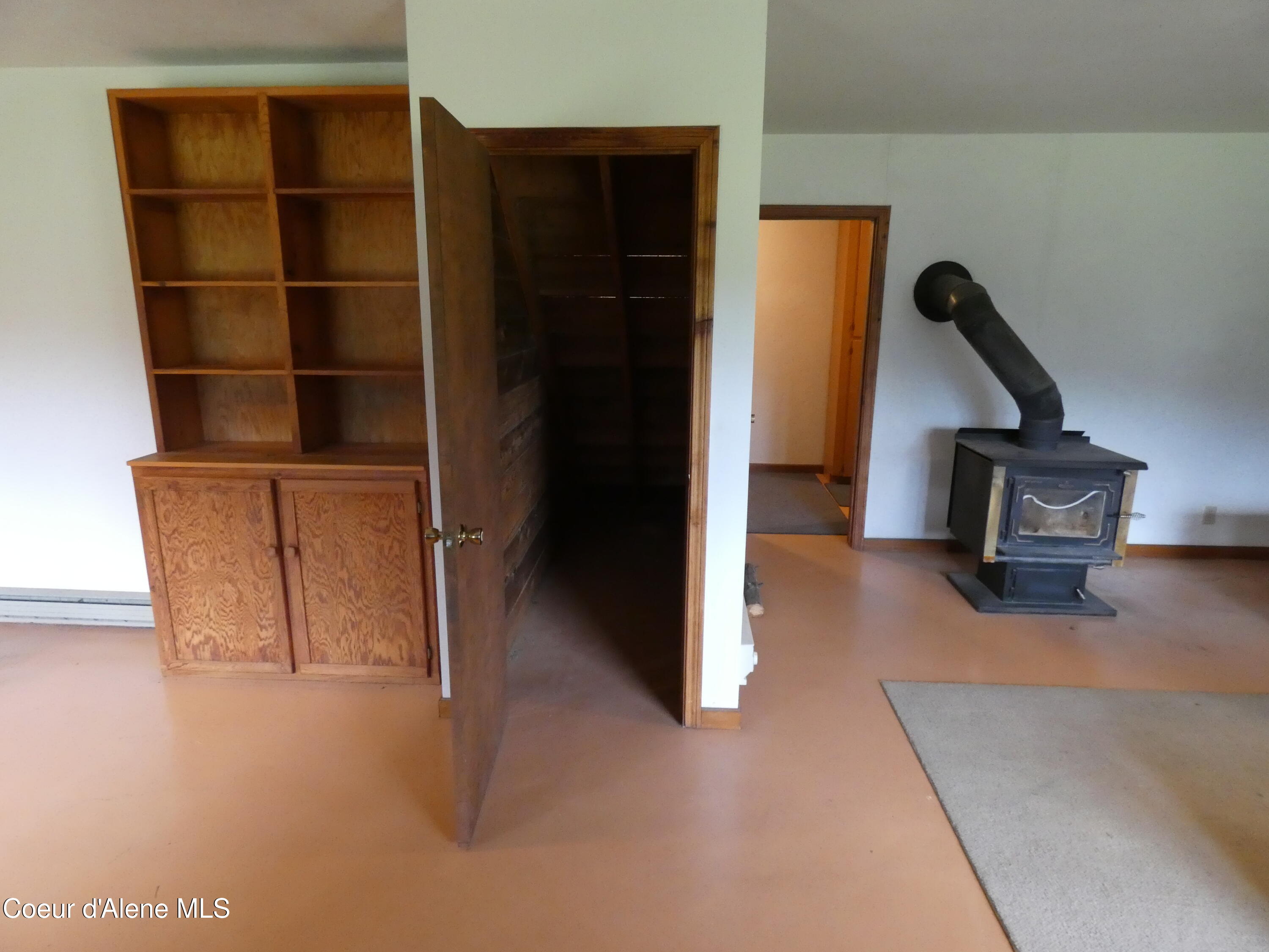 366 Yukon Road Bonners Ferry, ID 83805 - Photo 28 of 42 Downstairs