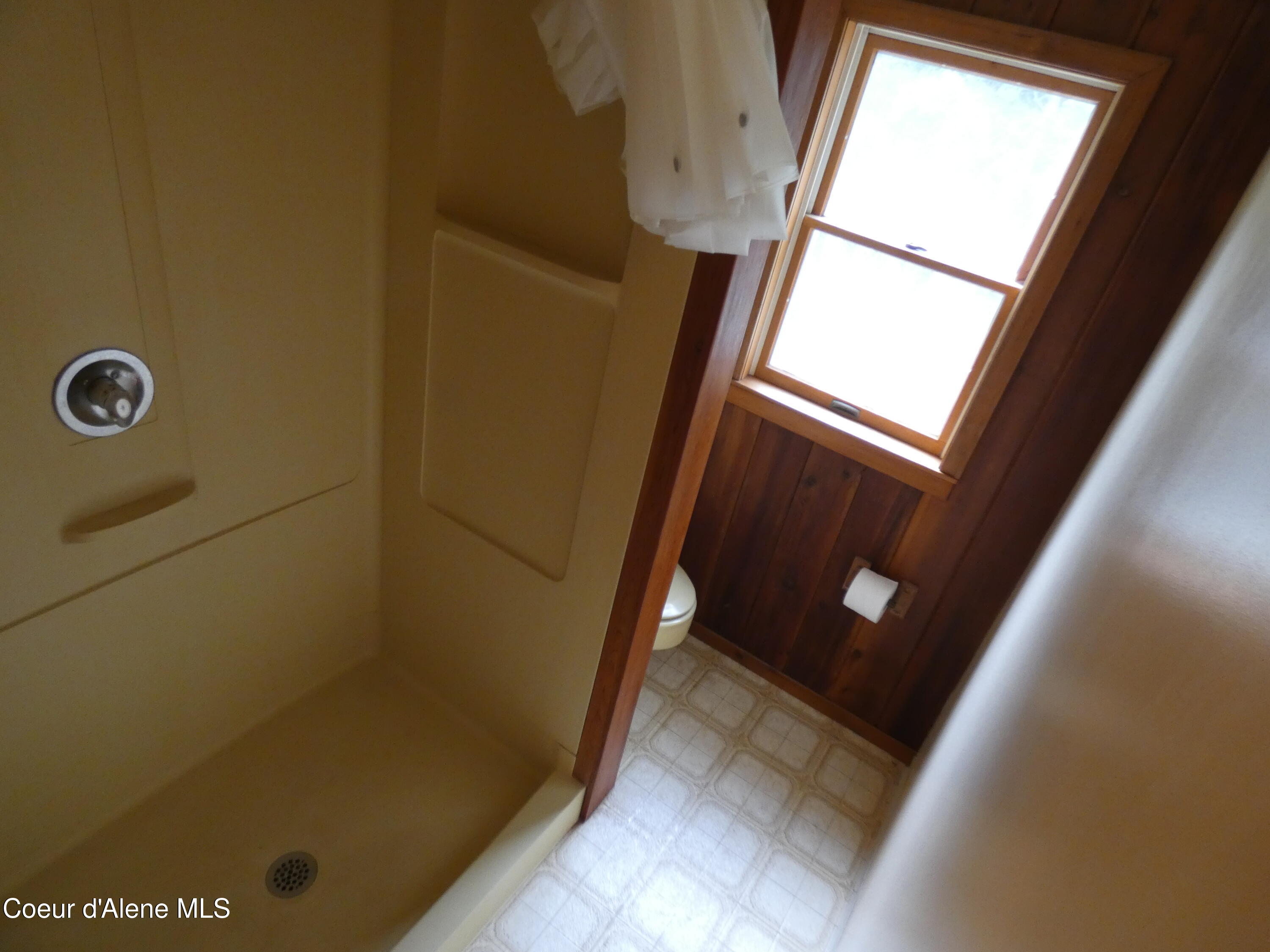 366 Yukon Road Bonners Ferry, ID 83805 - Photo 32 of 42 Upstairs Bath