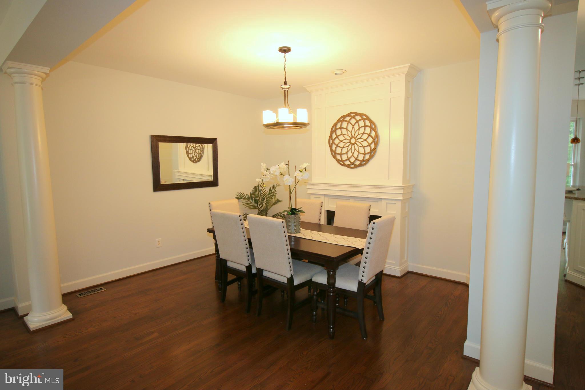 11476 Waterhaven Court Reston, VA 20190 - Photo 4 of 29 Dining Room