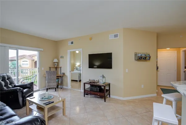 $1,300 | 15625 Ocean Walk Circle, Unit 313, Fort Myers, FL 33908