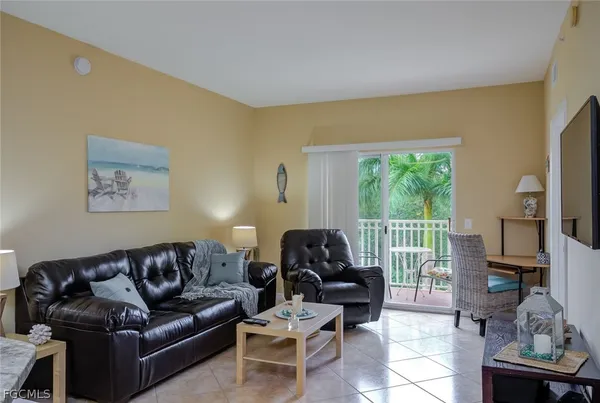 $1,300 | 15625 Ocean Walk Circle, Unit 313, Fort Myers, FL 33908
