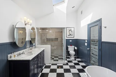 Undisclosed Address, East Hampton, NY 11937