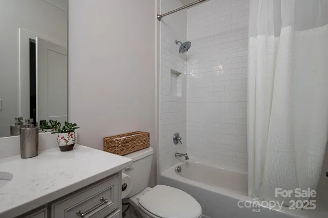 $890,000 | 10 Oak Street, Belmont, NC 28012