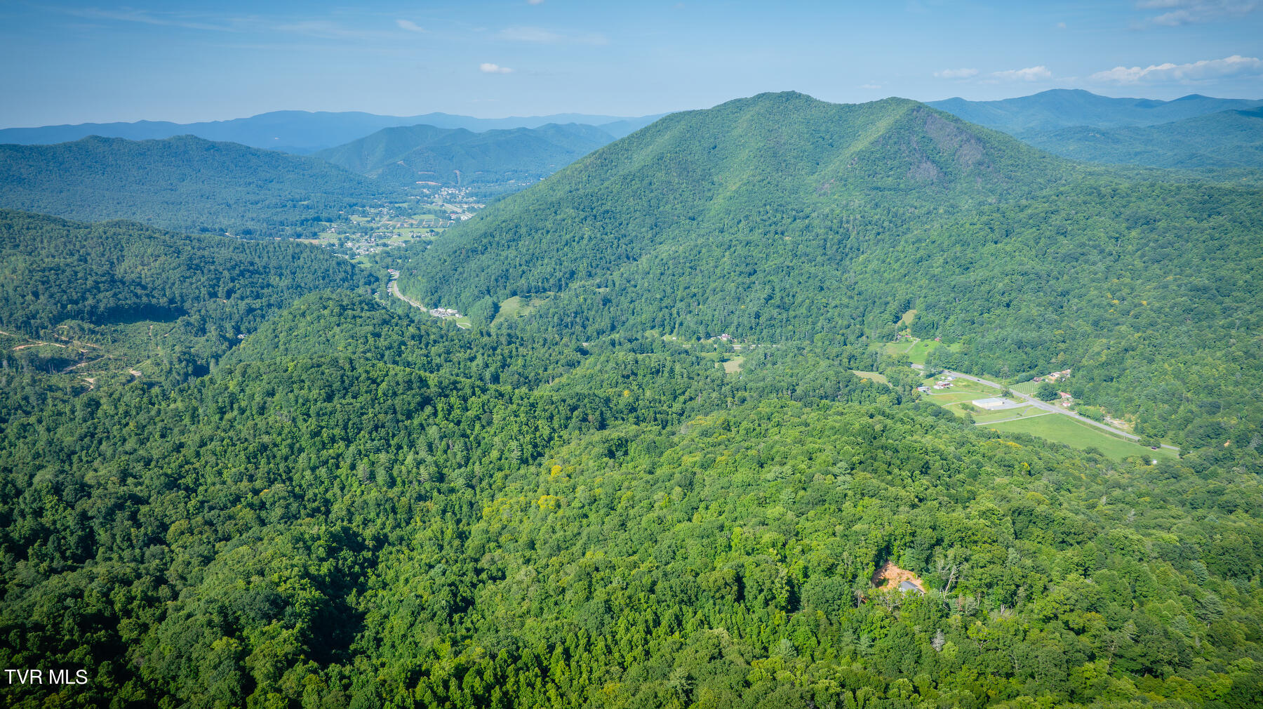 W Reece Hill Road Hampton, TN 37658 - Photo 15 of 17 115