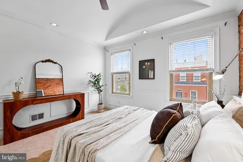 $439,000 | 719 South Eaton Street, Baltimore, MD 21224