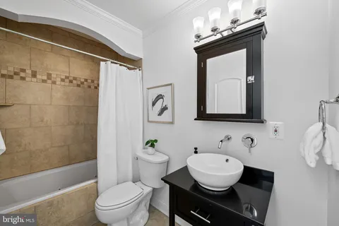 $439,000 | 719 South Eaton Street, Baltimore, MD 21224
