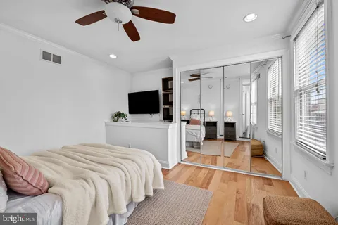 $439,000 | 719 South Eaton Street, Baltimore, MD 21224