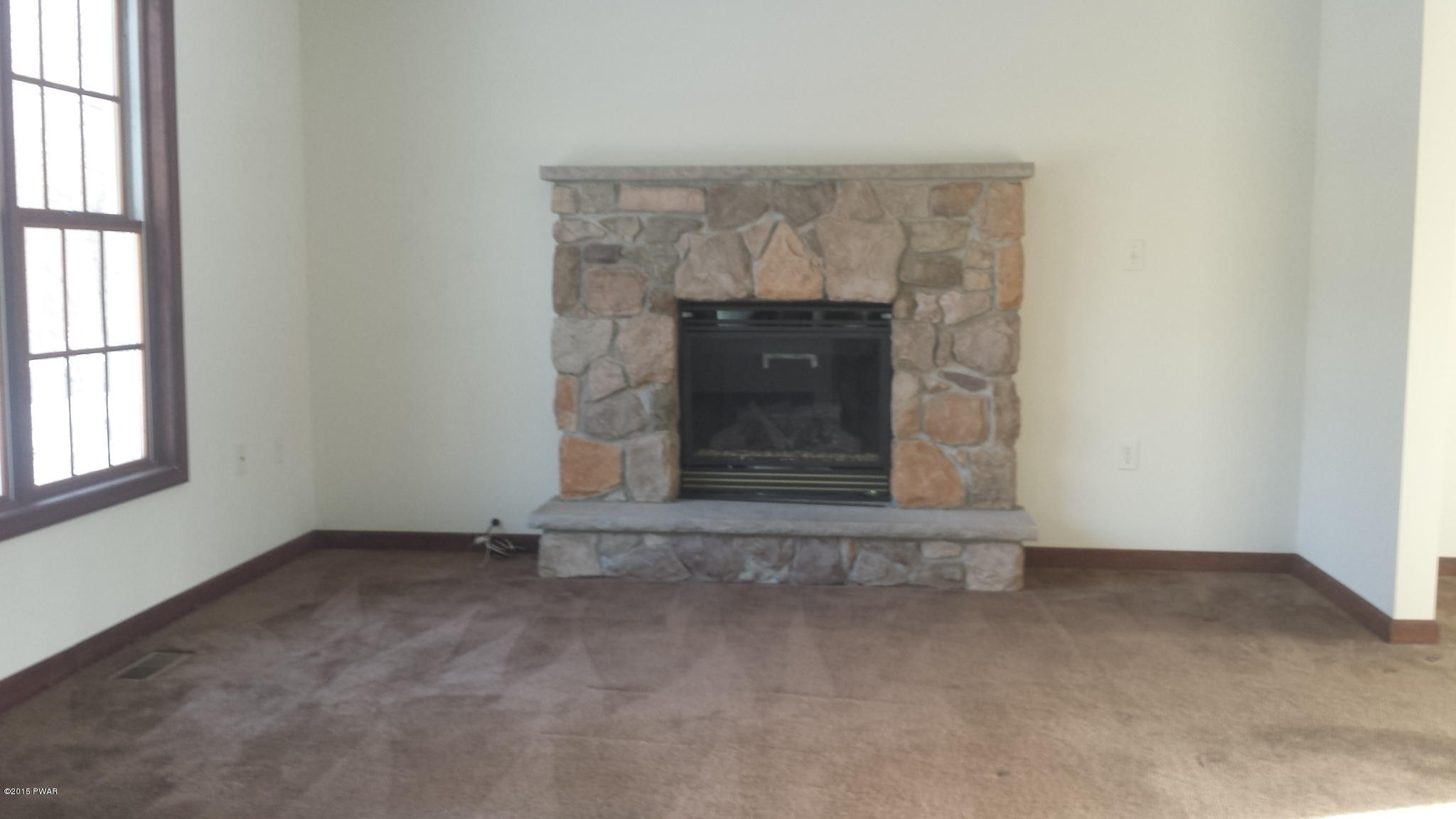 148 Gold Key Road Milford, PA 18337 - Photo 3 of 11 Gallery Image 3