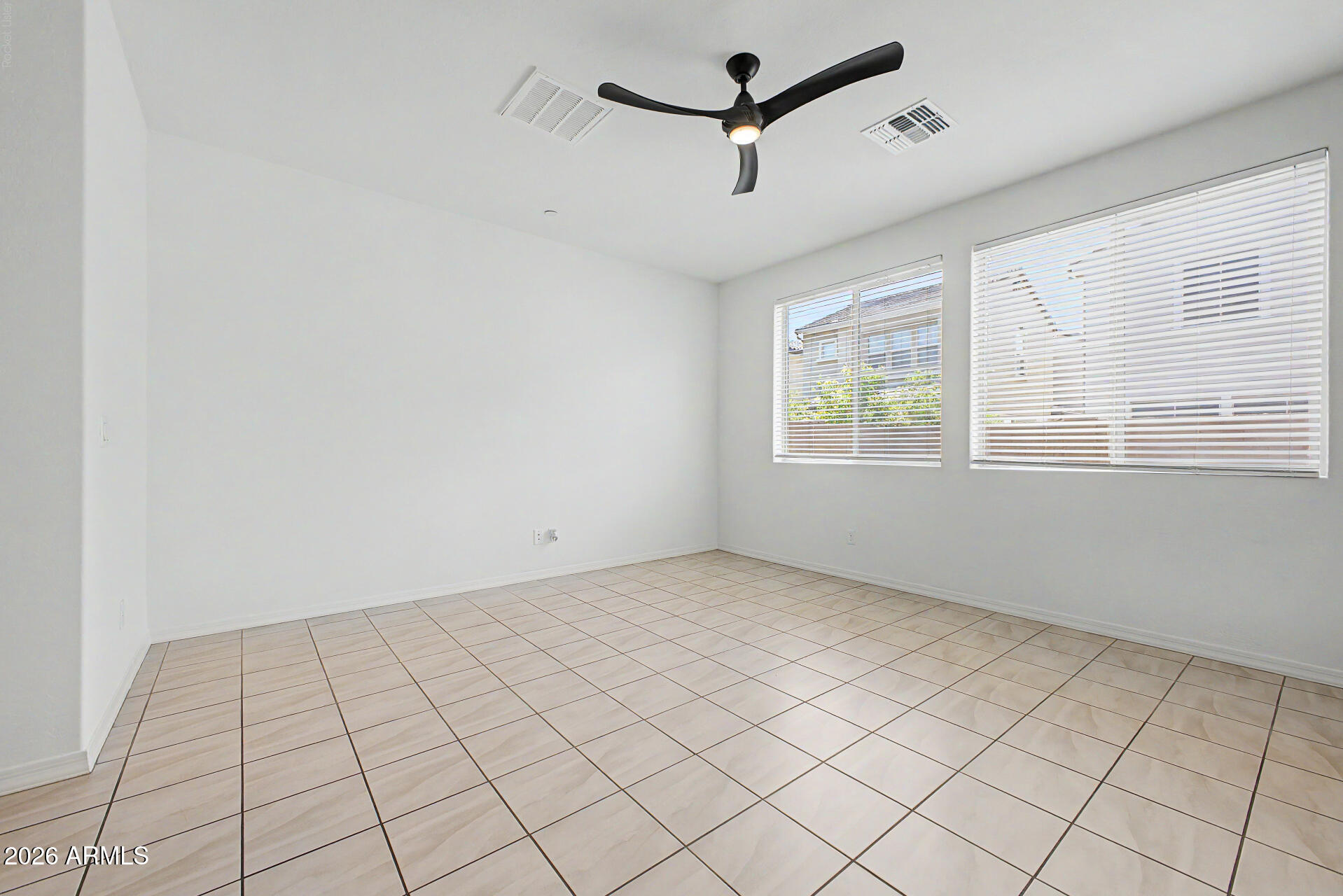 1682 South Follett Way Gilbert, AZ 85295 - Photo 9 of 46 7 - Follett