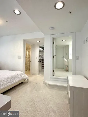 $2,000 | 171 East Davis Street, Unit 200, Culpeper, VA 22701