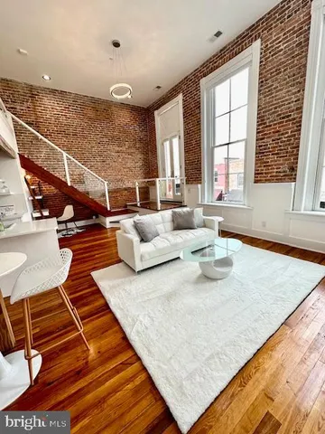 $2,000 | 171 East Davis Street, Unit 200, Culpeper, VA 22701