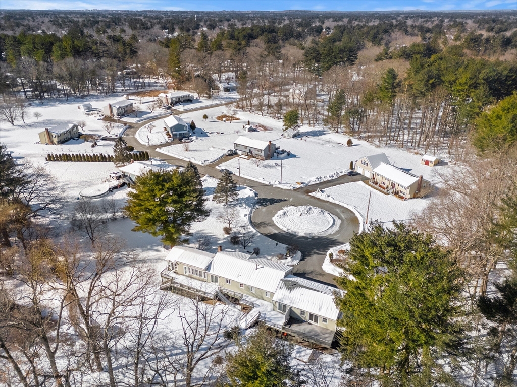 83 Pomfret Road Tewksbury, MA 01876 - Photo 5 of 31 Gallery Image 5