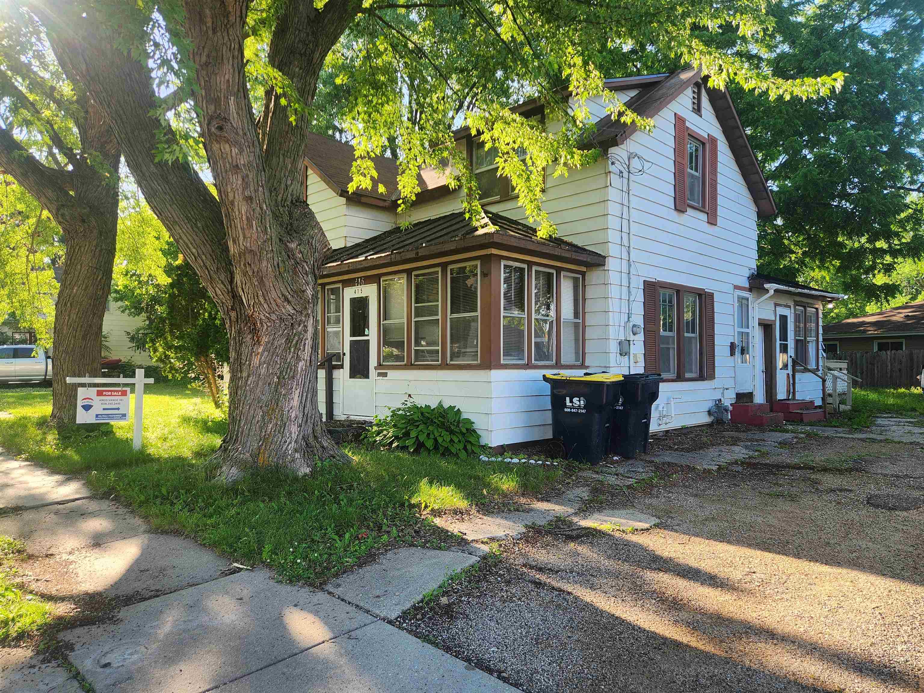 415 West W Mauston, WI 53948 - Photo 3 of 15