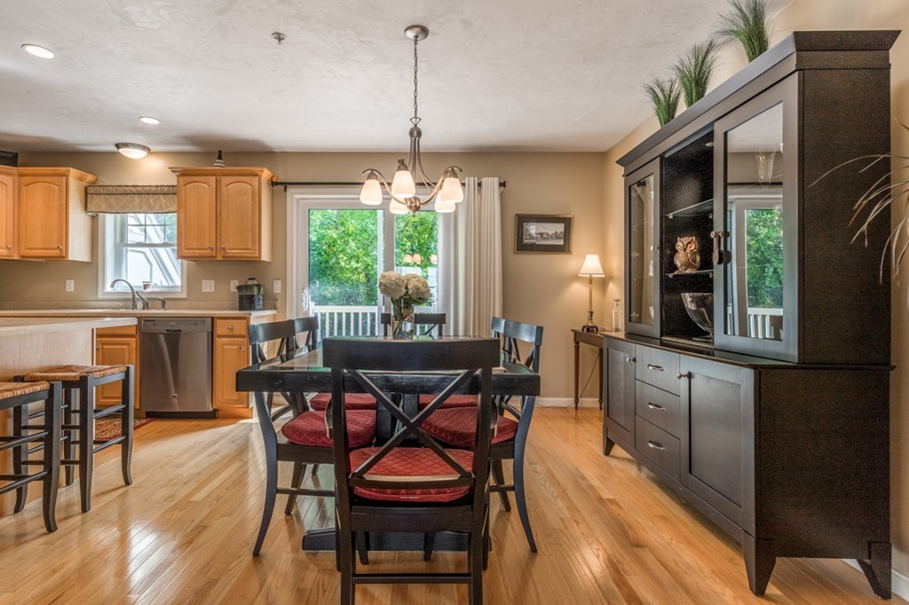 35 Collins Street, Unit 73 Danvers, MA 01923 - Photo 2 of 28