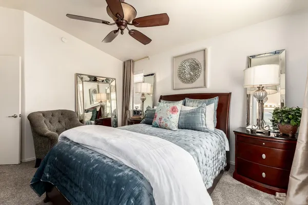 $2,800 | 2250 East Deer Valley Drive, Unit 15, Phoenix, AZ 85024
