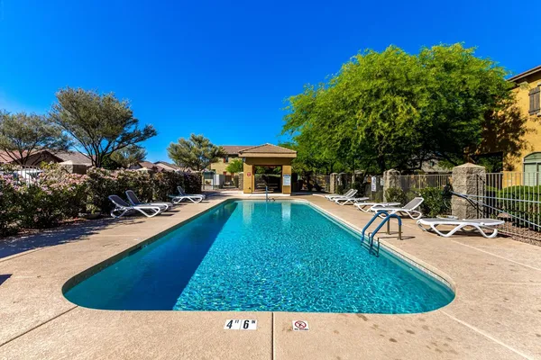 $2,800 | 2250 East Deer Valley Drive, Unit 15, Phoenix, AZ 85024