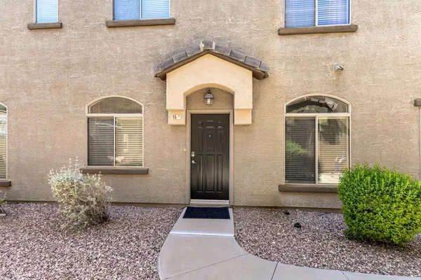 $2,800 | 2250 East Deer Valley Drive, Unit 15, Phoenix, AZ 85024