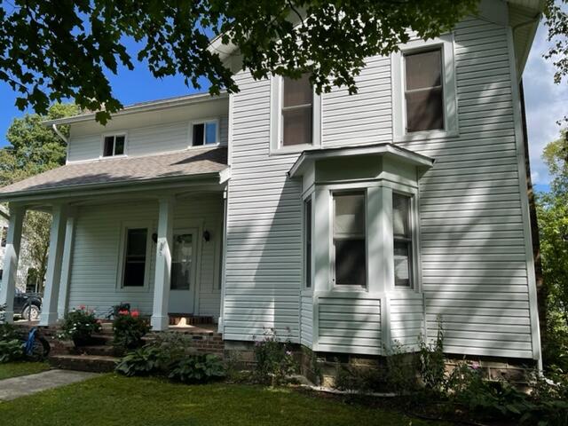 545 Maple Street Colon, MI 49040 - Photo 2 of 37 IMG_1546